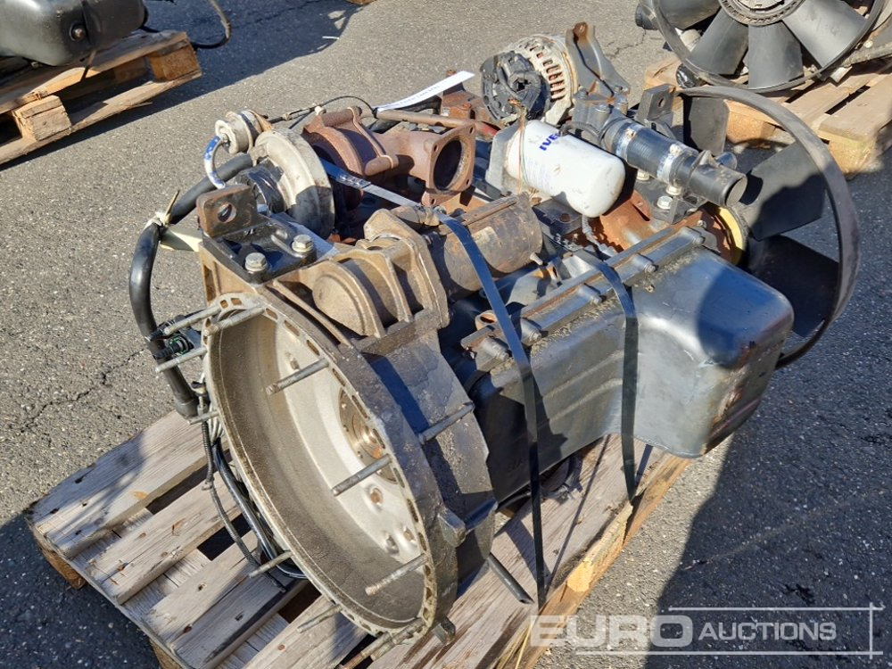 Iveco 4 Cylinder Turbo Diesel Engine - Motor: slika 1 Iveco 4 Cylinder Turbo Diesel Engine - Motor: slika 1