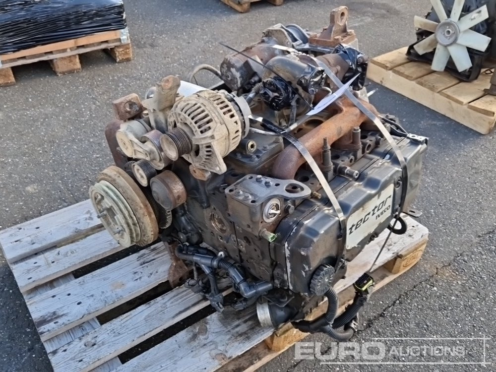 Iveco 4 Cylinder Turbo Diesel Engine - Motor: slika 3 Iveco 4 Cylinder Turbo Diesel Engine - Motor: slika 3