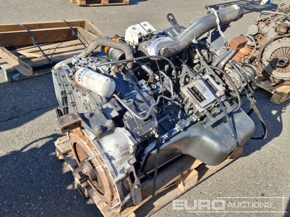 Iveco 6 Cylinder Turbo Diesel Engine - Motor: slika 1 Iveco 6 Cylinder Turbo Diesel Engine - Motor: slika 1