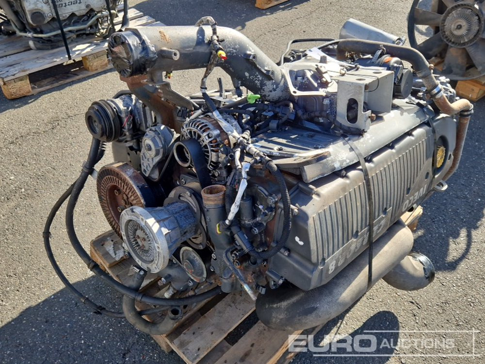 Iveco 6 Cylinder Turbo Diesel Engine - Motor: slika 3 Iveco 6 Cylinder Turbo Diesel Engine - Motor: slika 3