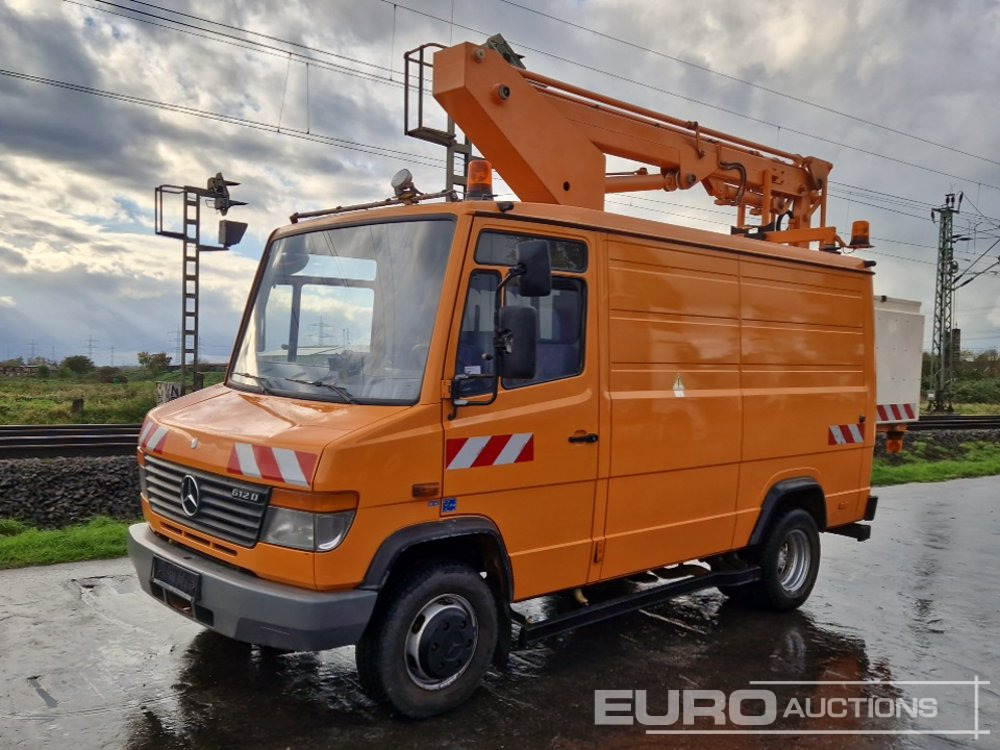 Mercedes 612D - Vazdušna platforma montirana na kamion: slika 1 Mercedes 612D - Vazdušna platforma montirana na kamion: slika 1