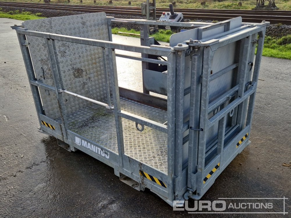 2013 Manitou PSE 4400 Manbasket to suit Telehandler - Oprema za rukovanje materijalima: slika 1 2013 Manitou PSE 4400 Manbasket to suit Telehandler - Oprema za rukovanje materijalima: slika 1