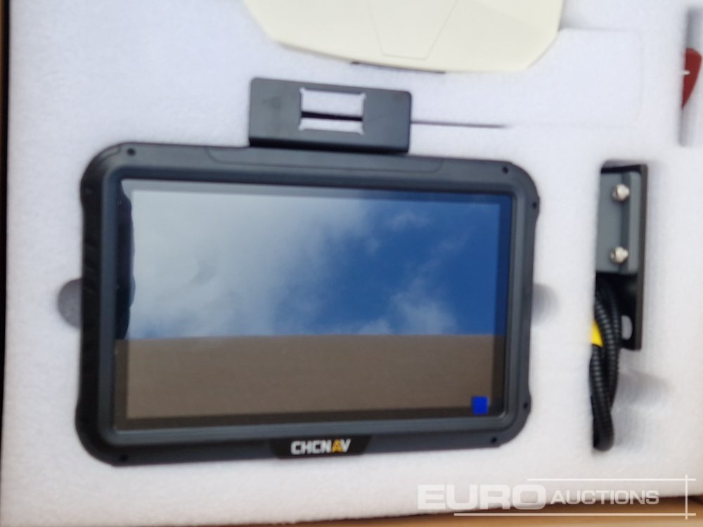 Unused CHCNAV NX510 SE Brand-Independent UNIVERSAL RTK Auto-Steering Kit, Steering Controller, 10.1" Touch Screen Display, GNSS Receiver - Poljoprivredna mašina: slika 3 Unused CHCNAV NX510 SE Brand-Independent UNIVERSAL RTK Auto-Steering Kit, Steering Controller, 10.1" Touch Screen Display, GNSS Receiver - Poljoprivredna mašina: slika 3