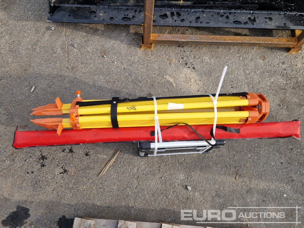 Unused 2025 SKLP Self-Leveling Rotary Laser Level with Batteries, Receiver, Tripod, Grade Rod - Гаражна опрема: slika 5 Unused 2025 SKLP Self-Leveling Rotary Laser Level with Batteries, Receiver, Tripod, Grade Rod - Гаражна опрема: slika 5