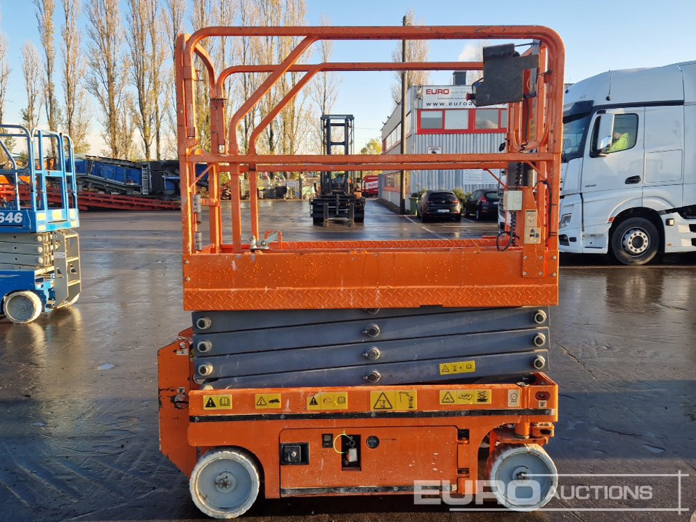 YAMEI Electric Scissor Lift - Vazdušna platforma: slika 5 YAMEI Electric Scissor Lift - Vazdušna platforma: slika 5