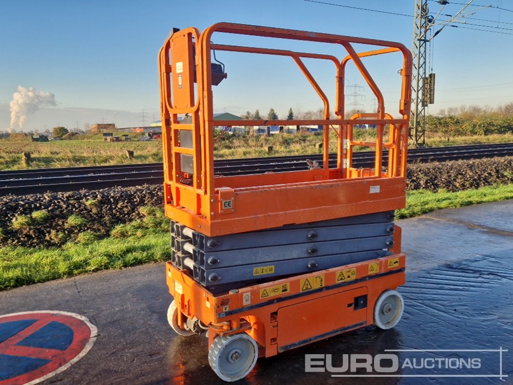 YAMEI Electric Scissor Lift - Vazdušna platforma: slika 1 YAMEI Electric Scissor Lift - Vazdušna platforma: slika 1