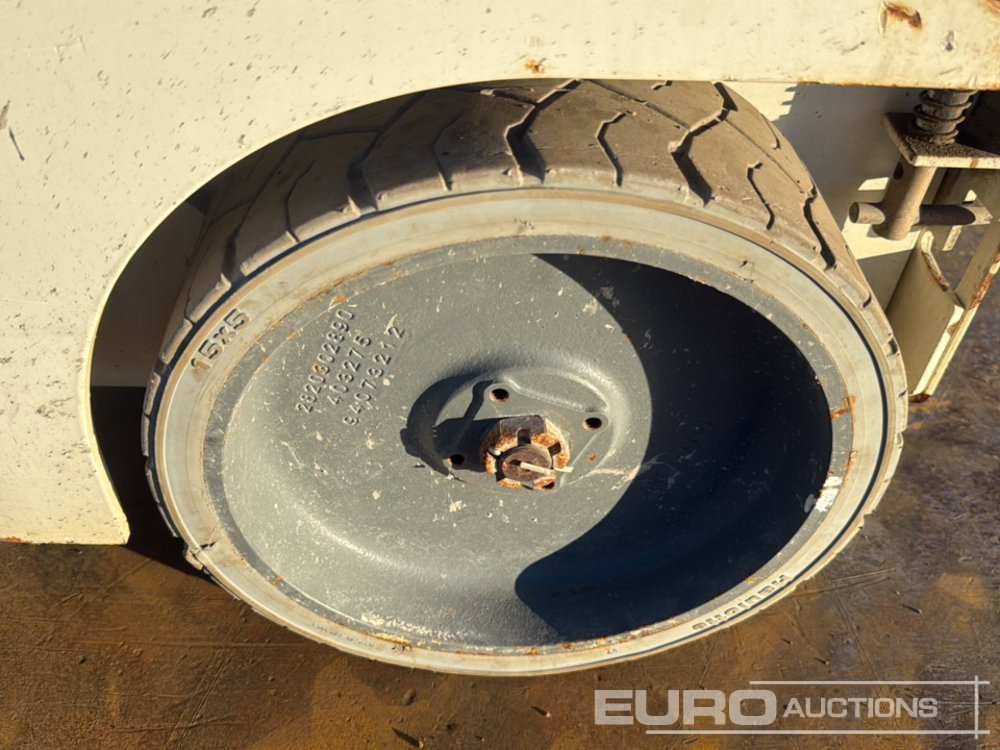 Vazdušna platforma 2014 Haulotte Compact 12: slika 11