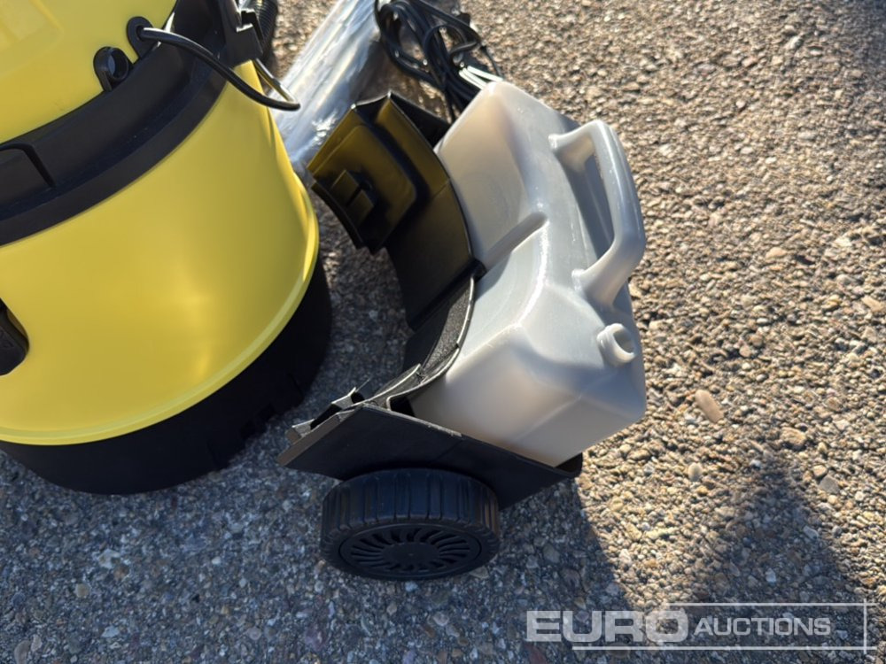 Clatronic Vacuum Cleaner - Građevinska oprema: slika 5 Clatronic Vacuum Cleaner - Građevinska oprema: slika 5