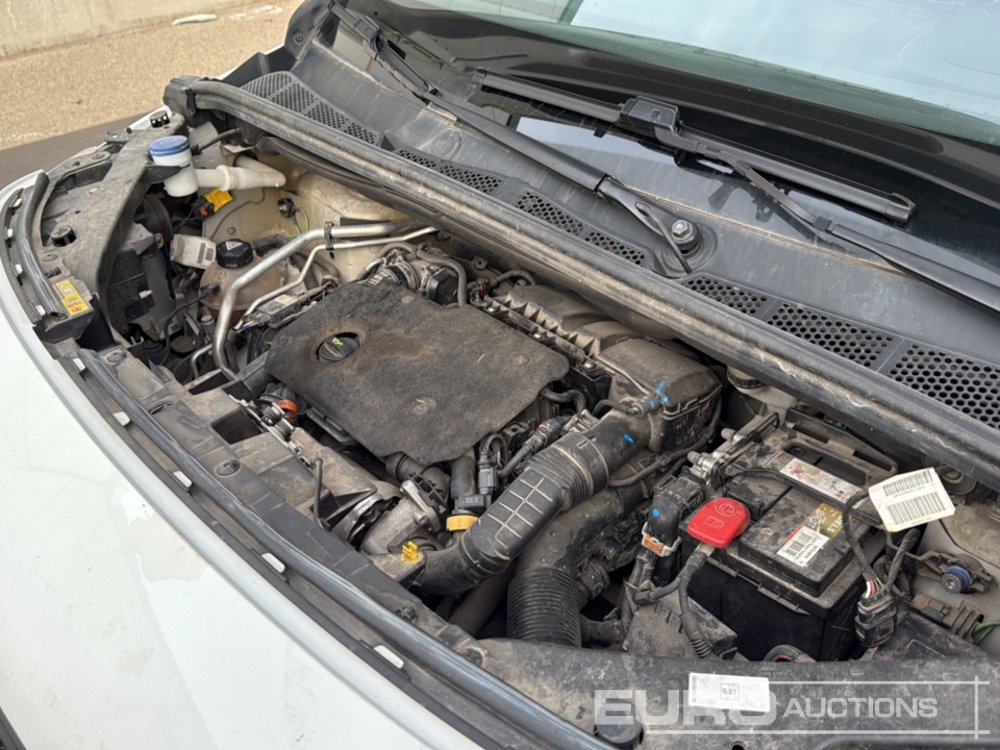 Dostavno vozilo 2020 Opel COMBO LIFE: slika 21 Dostavno vozilo 2020 Opel COMBO LIFE: slika 21