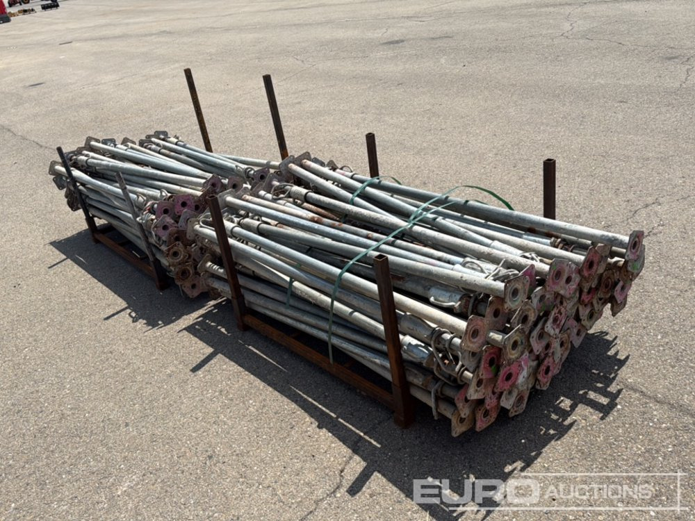 Pallet of Acrow Props (2 of) - Oprema za rukovanje materijalima: slika 4 Pallet of Acrow Props (2 of) - Oprema za rukovanje materijalima: slika 4