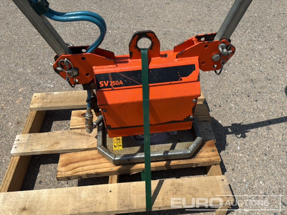 SV250A 2 Man Paver Vacuum - Oprema za rukovanje materijalima: slika 5 SV250A 2 Man Paver Vacuum - Oprema za rukovanje materijalima: slika 5