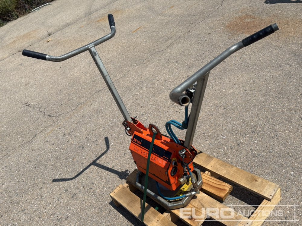 SV250A 2 Man Paver Vacuum - Oprema za rukovanje materijalima: slika 1 SV250A 2 Man Paver Vacuum - Oprema za rukovanje materijalima: slika 1