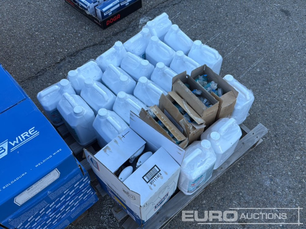 Pallet of Assorted Cleaning Supplies (Desinfectant & Descaler) - Građevinska oprema: slika 4 Pallet of Assorted Cleaning Supplies (Desinfectant & Descaler) - Građevinska oprema: slika 4