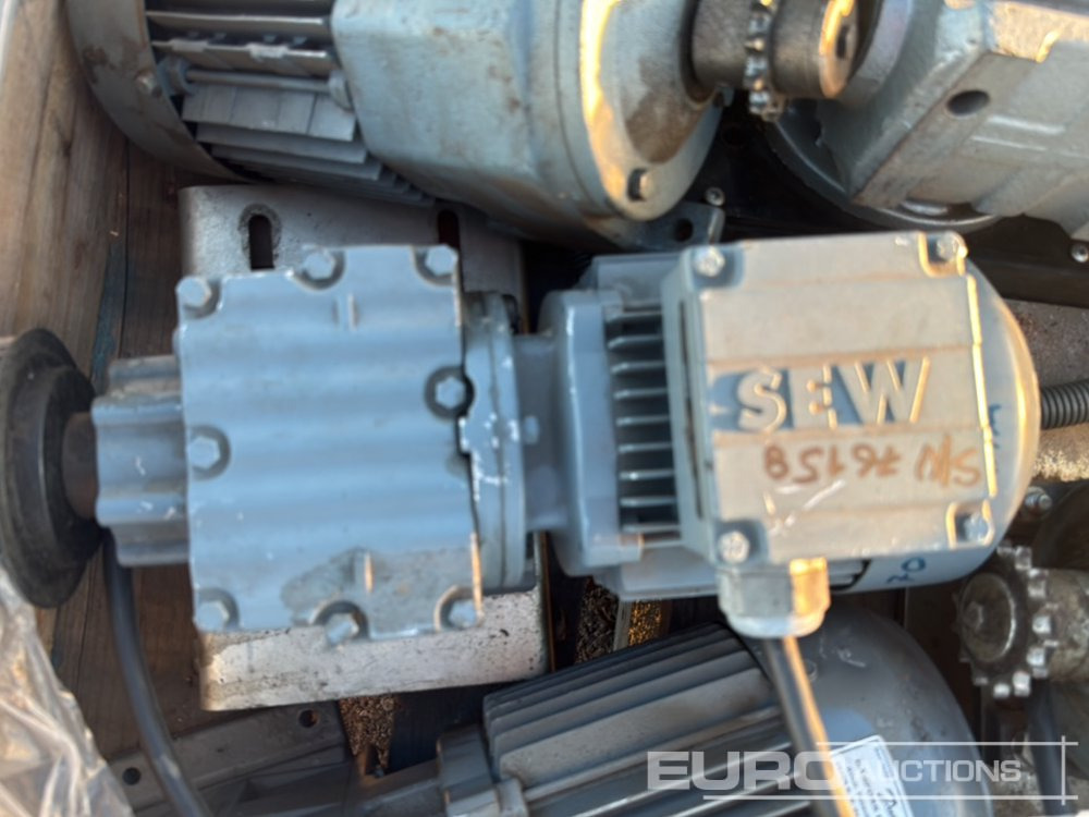 Pallet of Electric Gear Motor (10 of) - Građevinska oprema: slika 5 Pallet of Electric Gear Motor (10 of) - Građevinska oprema: slika 5