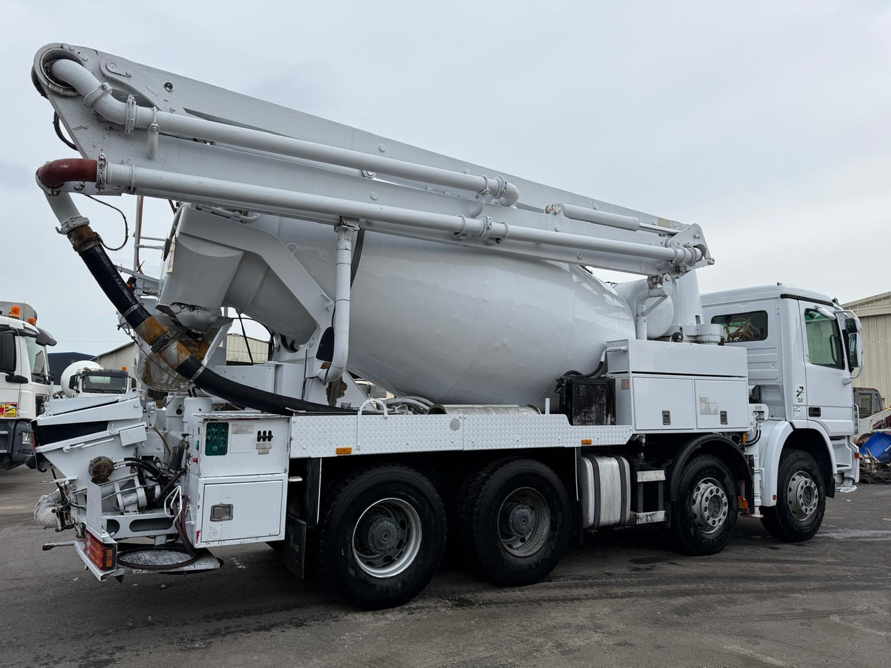 Camion mixo-pompe Mercedes Actros DS-840-FF - Mikser pumpa: slika 4 Camion mixo-pompe Mercedes Actros DS-840-FF - Mikser pumpa: slika 4
