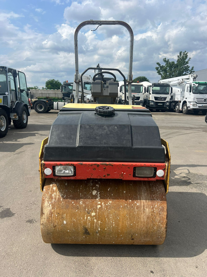 DYNAPAC CC102 - Kompaktor: slika 4 DYNAPAC CC102 - Kompaktor: slika 4