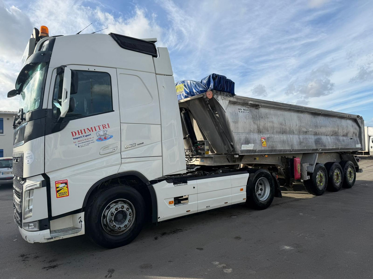 Ensemble tracteur + semi benne arrière DL-666-MB - Tegljač, Poluprikolica istovarivača: slika 2 Ensemble tracteur + semi benne arrière DL-666-MB - Tegljač, Poluprikolica istovarivača: slika 2