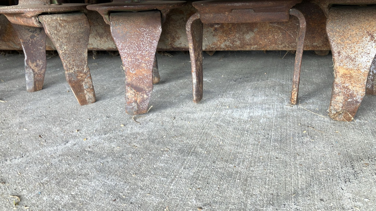 Lizing Amazone AD-P 3000 Spezial Amazone AD-P 3000 Spezial: slika 6 Lizing Amazone AD-P 3000 Spezial Amazone AD-P 3000 Spezial: slika 6