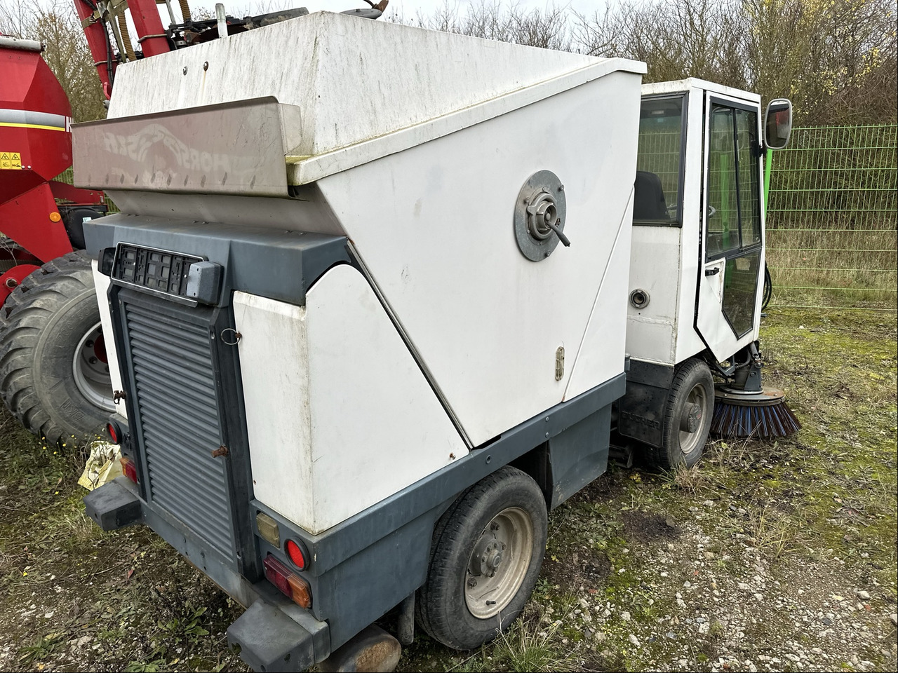 Bucher CityCat K1700 Kehrmaschine - Kosačica: slika 2 Bucher CityCat K1700 Kehrmaschine - Kosačica: slika 2