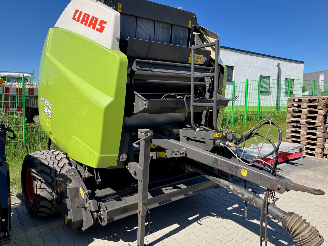 Claas 385 RC - Oprema za prevrtanje i razlaganje: slika 4 Claas 385 RC - Oprema za prevrtanje i razlaganje: slika 4