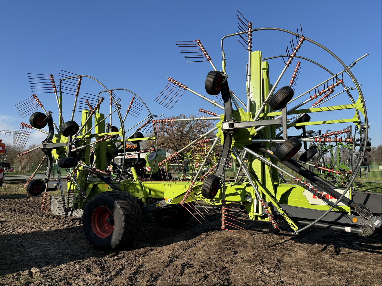 Claas Liner 4800 Trend - Prevrtač/ Grabuljač: slika 1 Claas Liner 4800 Trend - Prevrtač/ Grabuljač: slika 1