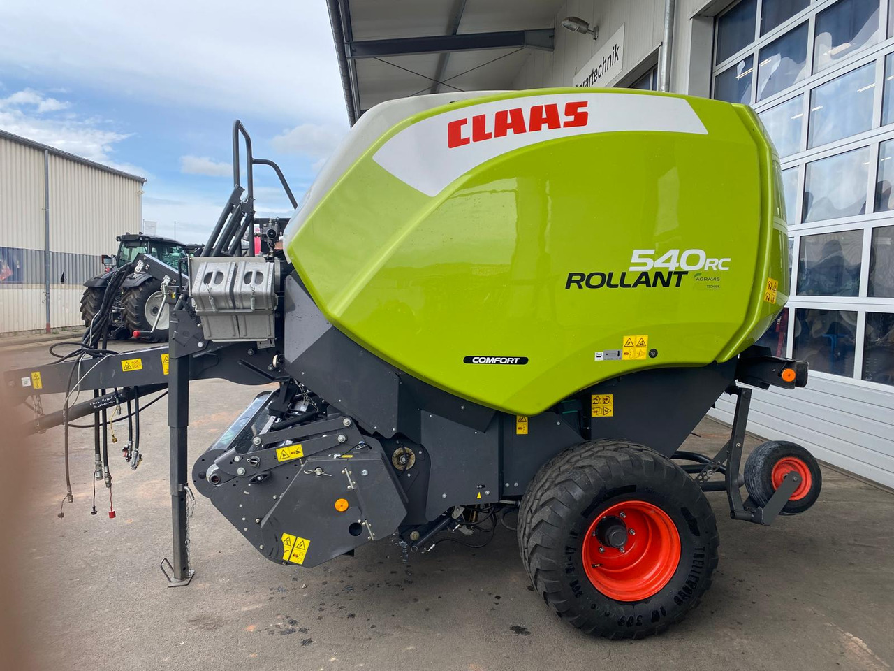 Claas Rollant 540 RC Comfort - Oprema za prevrtanje i razlaganje: slika 1 Claas Rollant 540 RC Comfort - Oprema za prevrtanje i razlaganje: slika 1