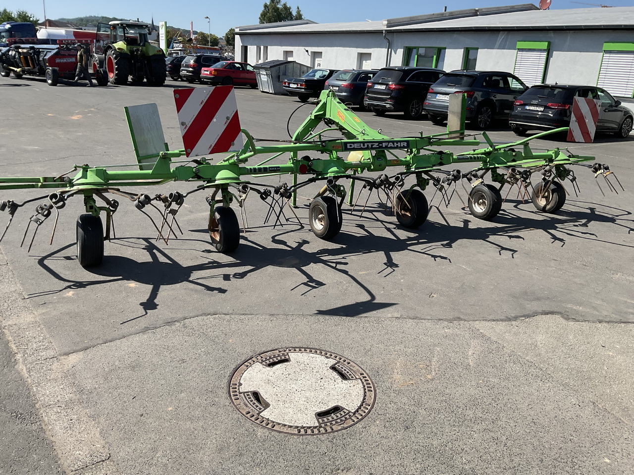 Deutz-Fahr KH 2.64 Heuwender - Prevrtač/ Grabuljač: slika 4 Deutz-Fahr KH 2.64 Heuwender - Prevrtač/ Grabuljač: slika 4