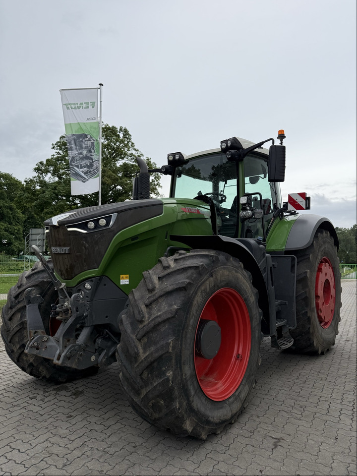 Fendt 1042 Vario Gen2 ProfiPlus - Traktor: slika 1 Fendt 1042 Vario Gen2 ProfiPlus - Traktor: slika 1