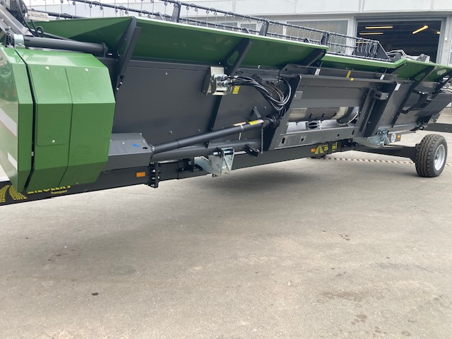 Fendt 6335C Stage 5 - Kombinovani kombajn: slika 4 Fendt 6335C Stage 5 - Kombinovani kombajn: slika 4