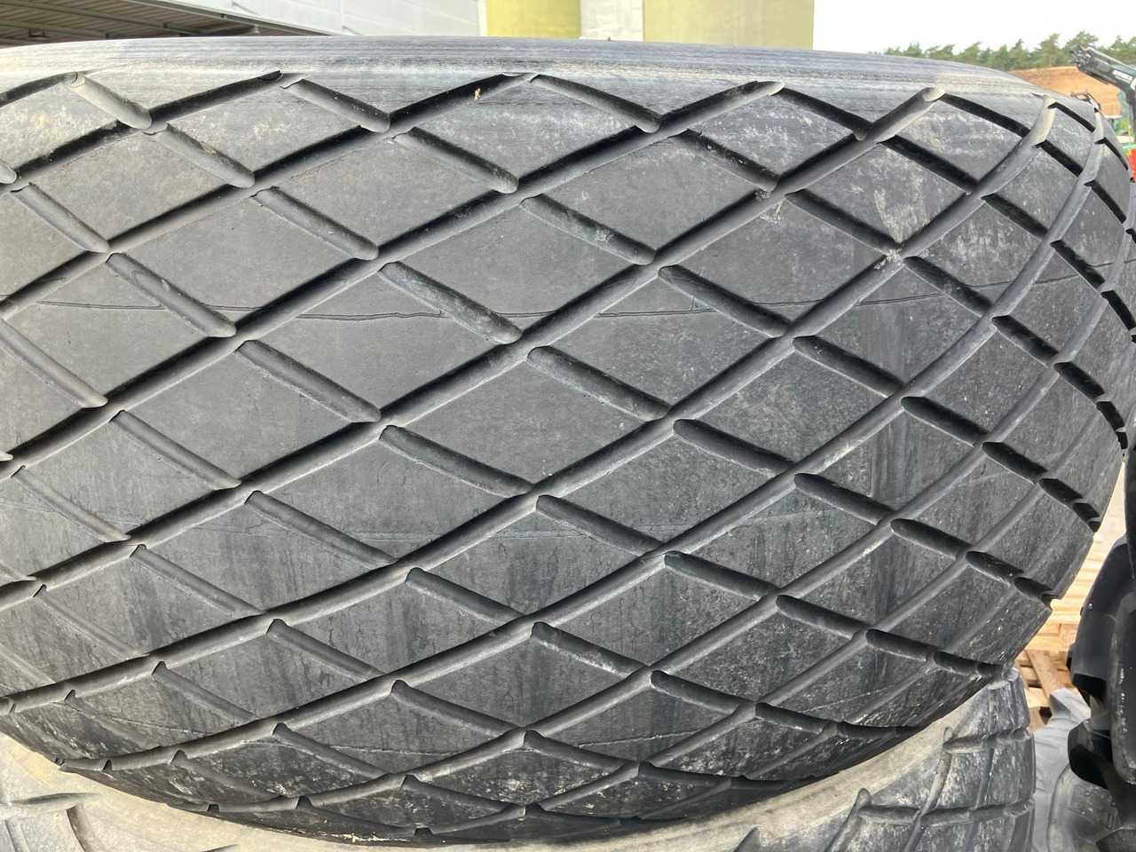 Fendt 650/60-34 Trelleborg - Gume i felne: slika 1 Fendt 650/60-34 Trelleborg - Gume i felne: slika 1