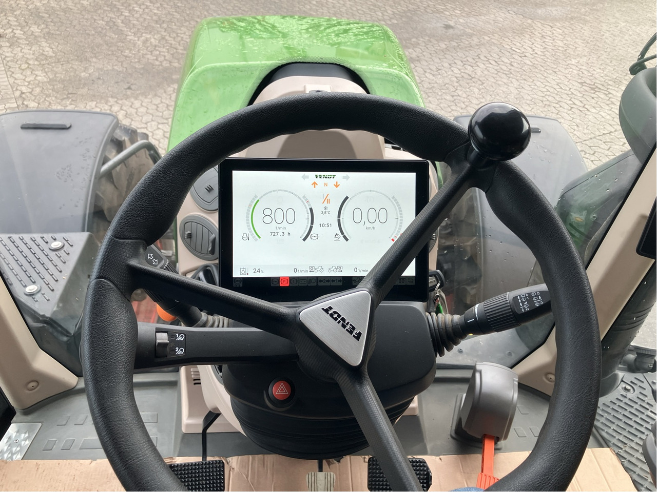 Fendt 724 Vario Gen6 Power Setting2 - Traktor: slika 4 Fendt 724 Vario Gen6 Power Setting2 - Traktor: slika 4