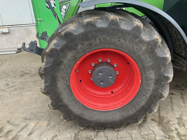 Traktor Fendt 724 Vario S4 Profi: slika 9