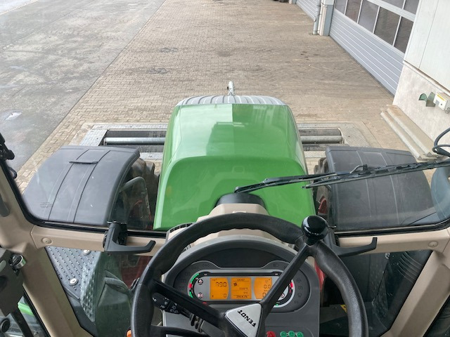 Fendt 724 Vario S4 Profi Plus - Traktor: slika 3 Fendt 724 Vario S4 Profi Plus - Traktor: slika 3