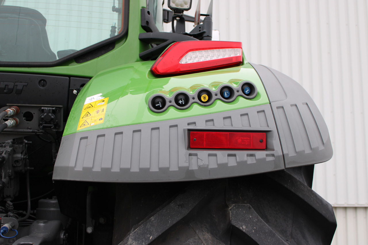 Fendt 726 Vario Gen7 Power Sett2 - Traktor: slika 2 Fendt 726 Vario Gen7 Power Sett2 - Traktor: slika 2