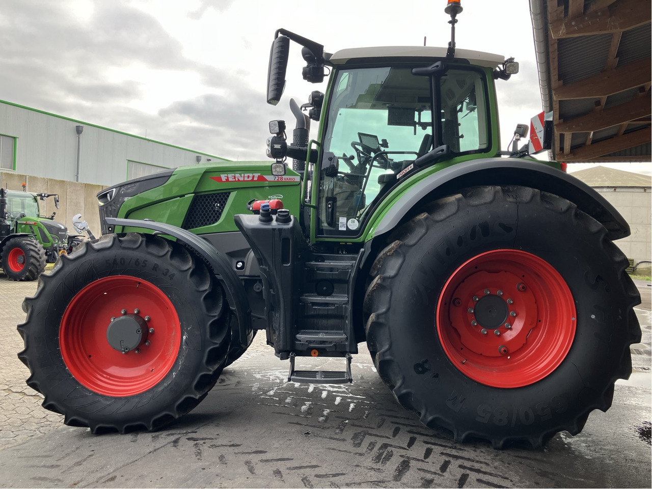 Fendt 728 Vario Gen7 - Traktor: slika 1 Fendt 728 Vario Gen7 - Traktor: slika 1
