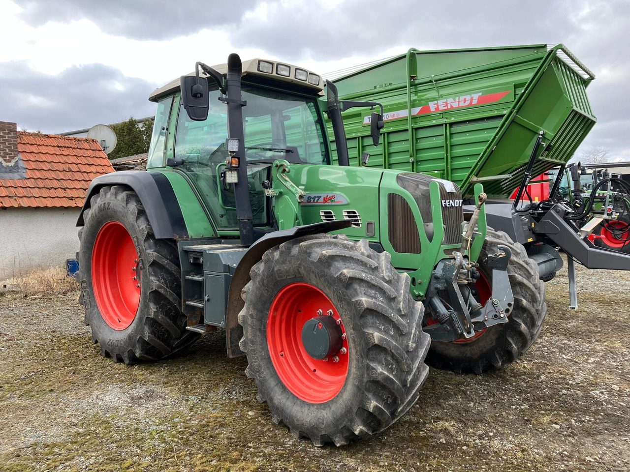 Fendt 817 Vario TMS - Traktor: slika 1 Fendt 817 Vario TMS - Traktor: slika 1