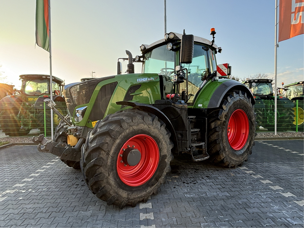 Fendt 826 Vario S4 ProfiPlus - Traktor: slika 1 Fendt 826 Vario S4 ProfiPlus - Traktor: slika 1
