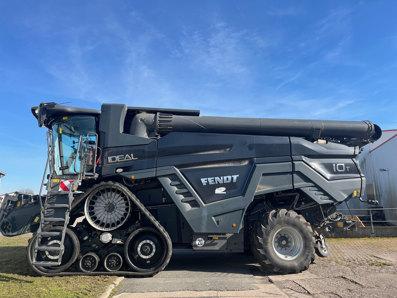 Fendt IDEAL 10T - Kombinovani kombajn: slika 1 Fendt IDEAL 10T - Kombinovani kombajn: slika 1