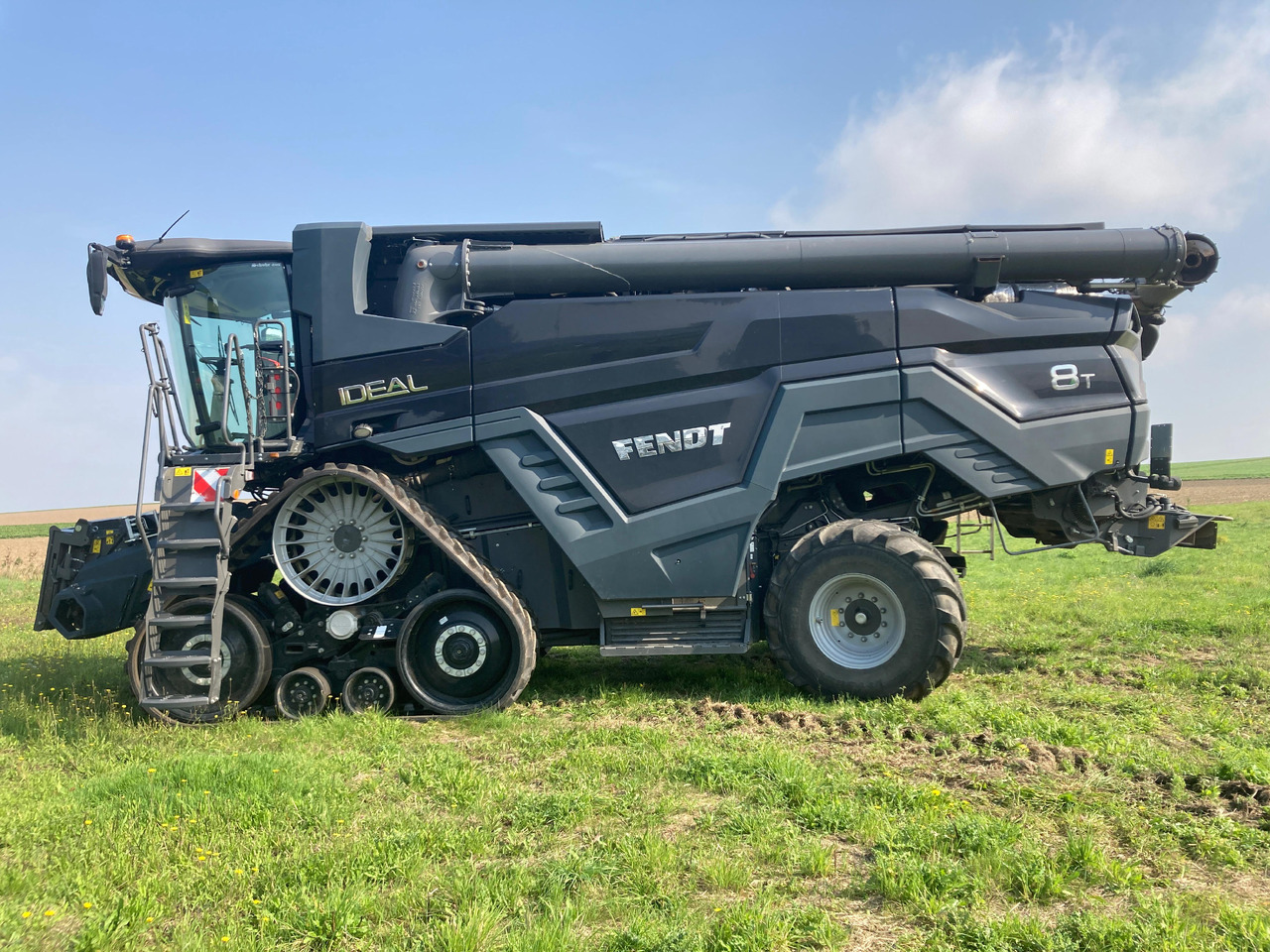 Fendt Ideal 8T - Kombinovani kombajn: slika 1 Fendt Ideal 8T - Kombinovani kombajn: slika 1