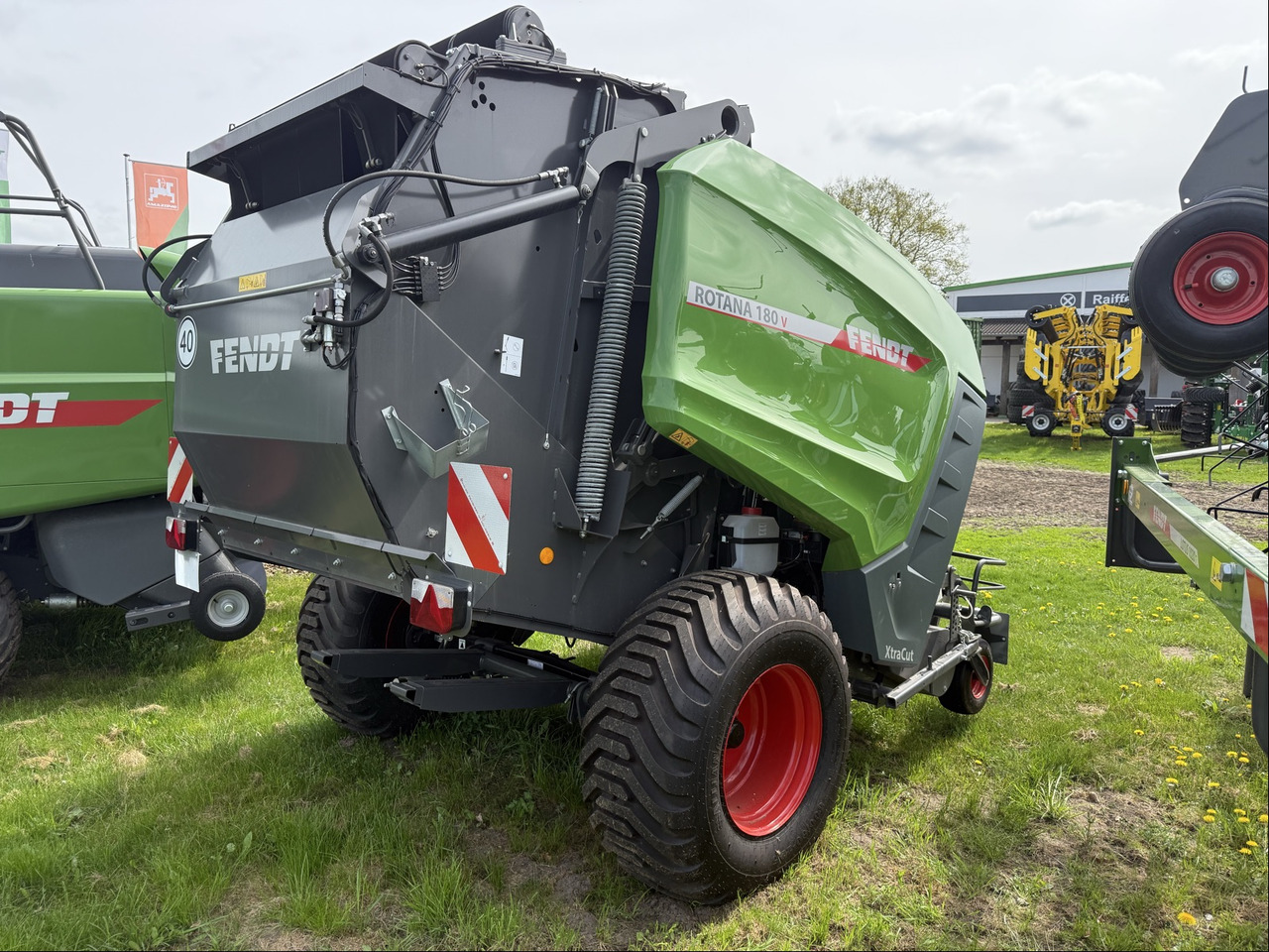Fendt Rotana 180 V Xtra 25-Messer - Oprema za prevrtanje i razlaganje: slika 4 Fendt Rotana 180 V Xtra 25-Messer - Oprema za prevrtanje i razlaganje: slika 4