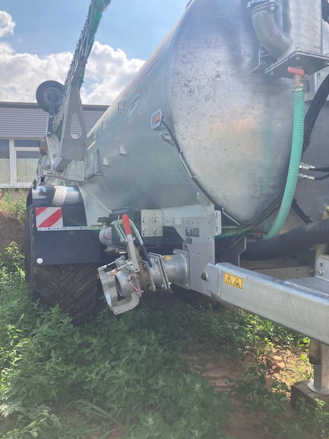 Fliegl VFW 14000 Maxx - Oprema za đubrenje: slika 4 Fliegl VFW 14000 Maxx - Oprema za đubrenje: slika 4