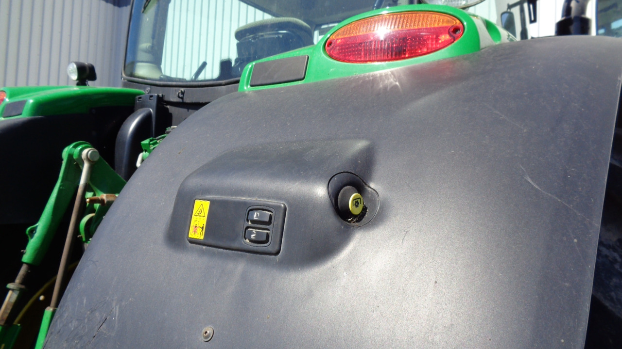 Traktor John Deere 6195R: slika 9