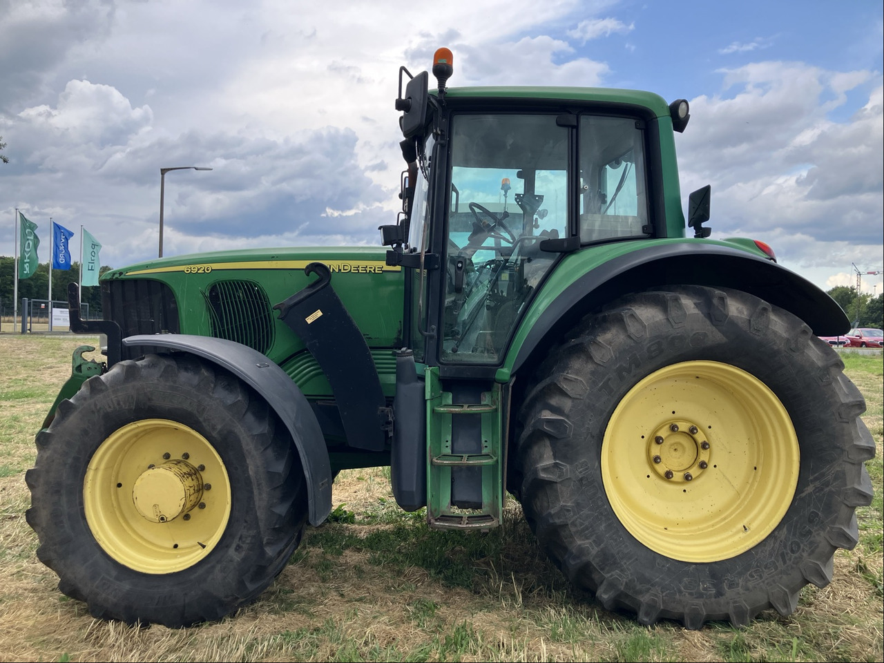 John Deere 6920 Auto Quad - Traktor: slika 1 John Deere 6920 Auto Quad - Traktor: slika 1