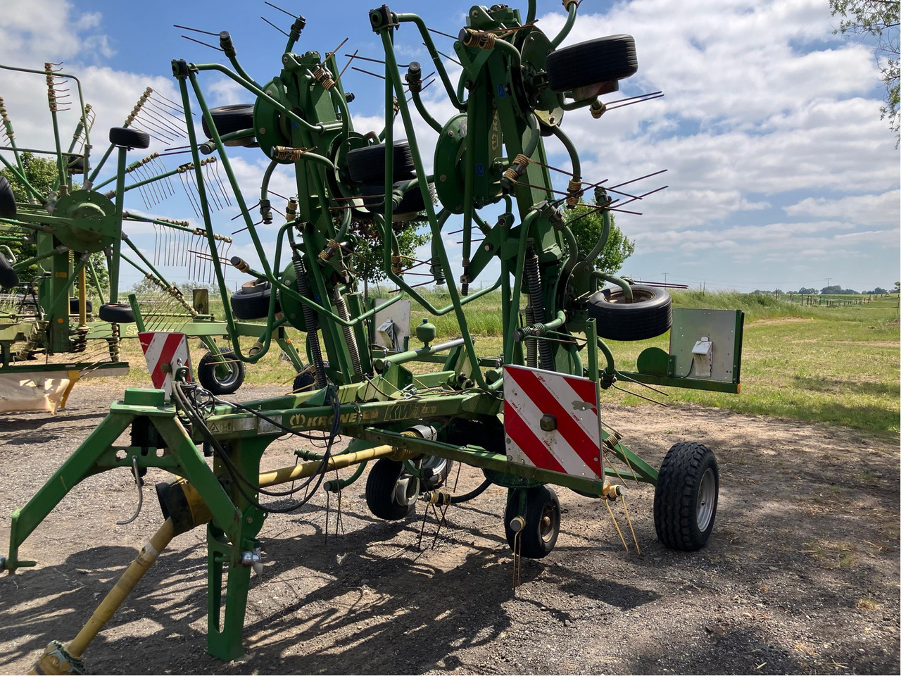Krone KWT 8.82/8 - Prevrtač/ Grabuljač: slika 1 Krone KWT 8.82/8 - Prevrtač/ Grabuljač: slika 1