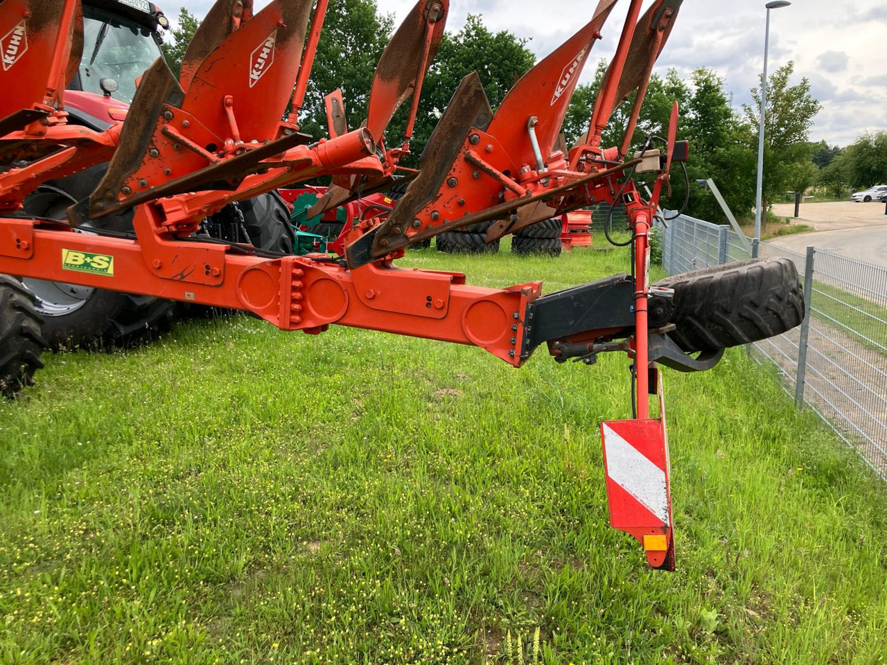 Kuhn Pflug Challenger Typ CHG10H64 - Plug: slika 3 Kuhn Pflug Challenger Typ CHG10H64 - Plug: slika 3