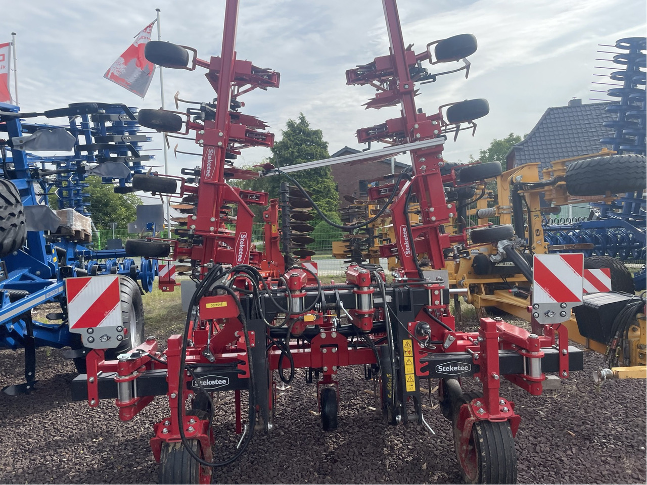 Lemken EC Weeder - Kombajn za repu: slika 2 Lemken EC Weeder - Kombajn za repu: slika 2