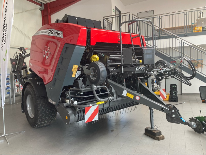 Massey Ferguson 4160 V Protec 25 Messer - Oprema za prevrtanje i razlaganje: slika 1 Massey Ferguson 4160 V Protec 25 Messer - Oprema za prevrtanje i razlaganje: slika 1