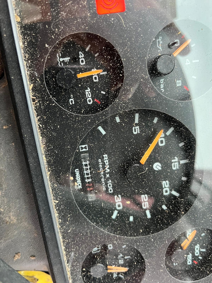 Mayer Siloking Selbstfahrer 13m³ - Prikolica za mešanje stočne hrane: slika 2 Mayer Siloking Selbstfahrer 13m³ - Prikolica za mešanje stočne hrane: slika 2