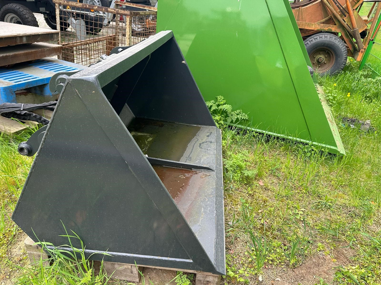 Schäffer Erdschaufel, eckig - Oprema za stoku: slika 1 Schäffer Erdschaufel, eckig - Oprema za stoku: slika 1