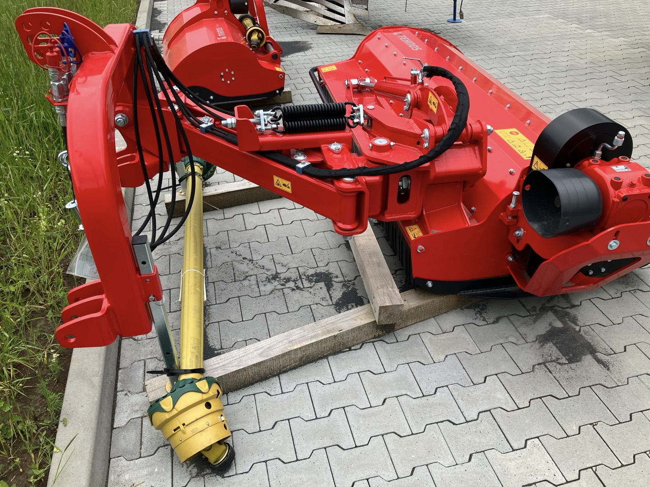 Tehnos Mulcher MB 220R PROFI LW - Tarup: slika 2 Tehnos Mulcher MB 220R PROFI LW - Tarup: slika 2
